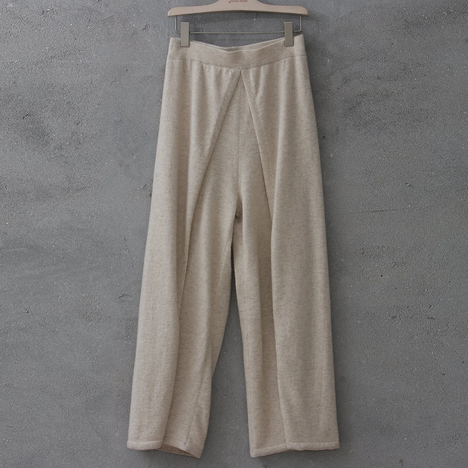 Cashmere knitted pants