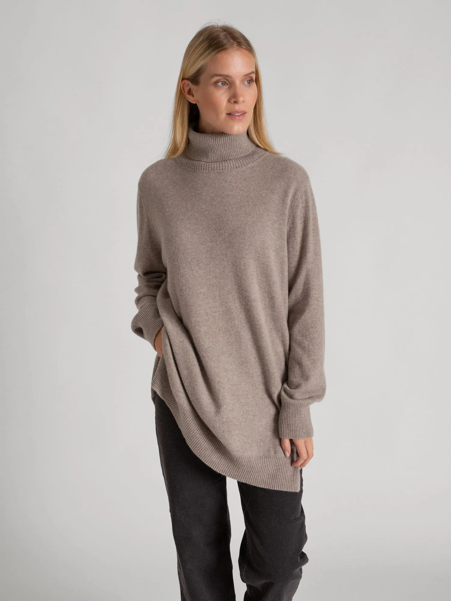 Cashmere sweater "Dagny polo" - toast