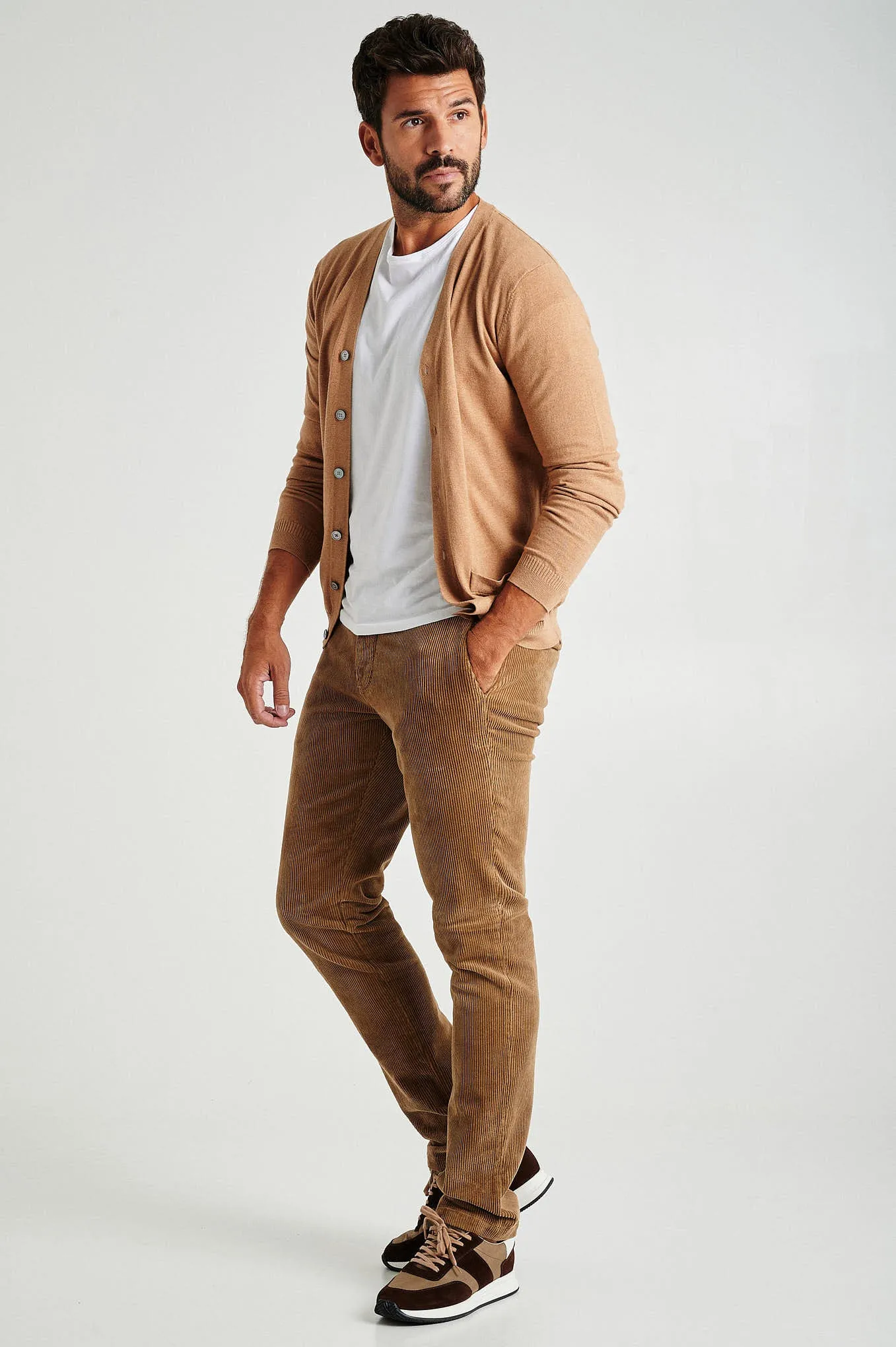 Slim fit corduroy chino