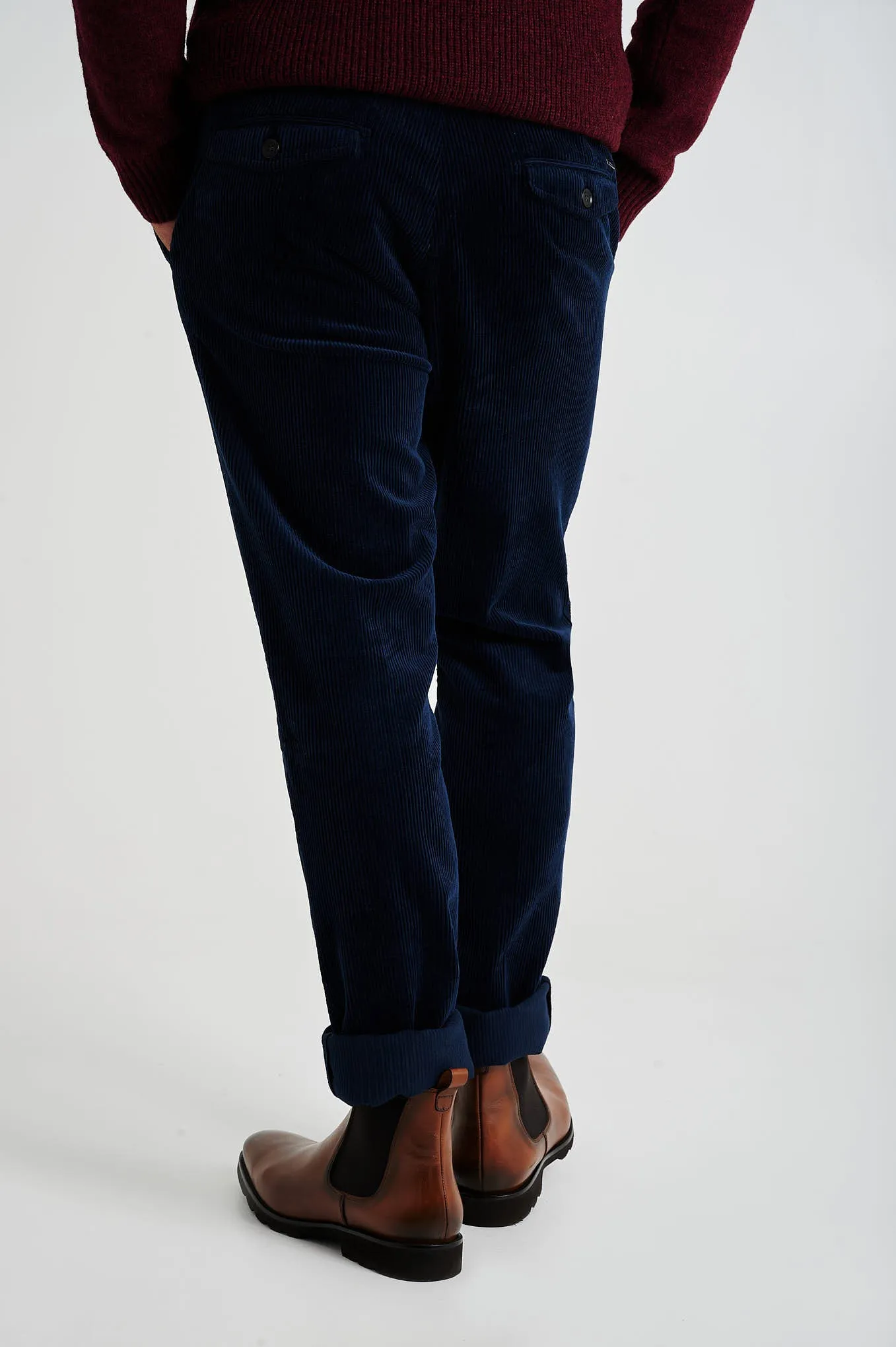 Slim fit corduroy chino