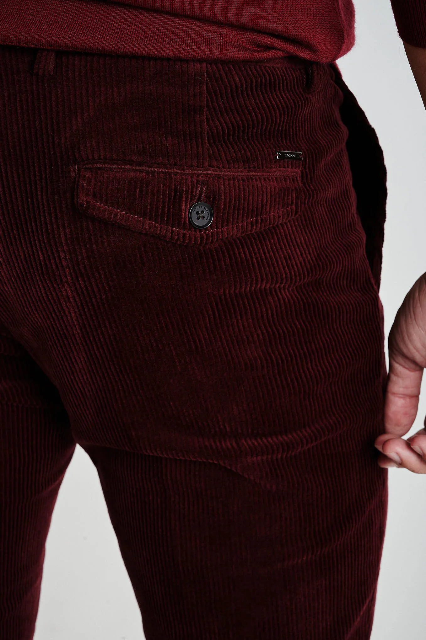 Slim fit corduroy chino