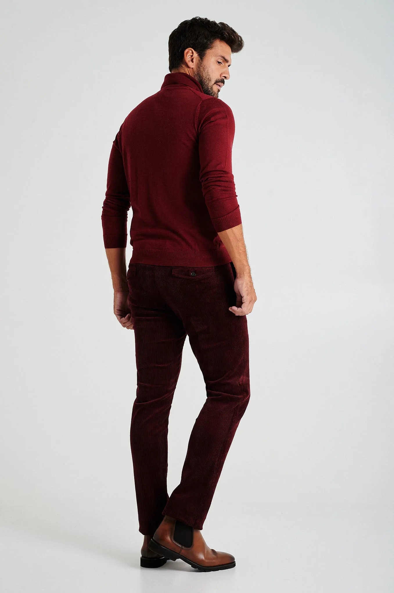 Slim fit corduroy chino