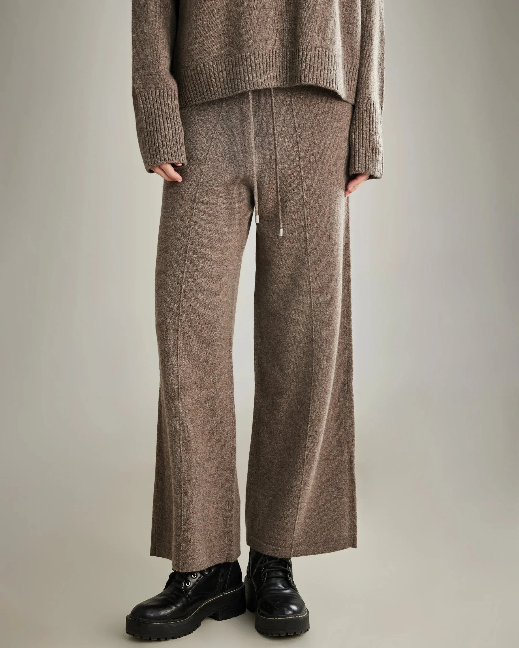 Women's Wide-Leg Cashmere Pants